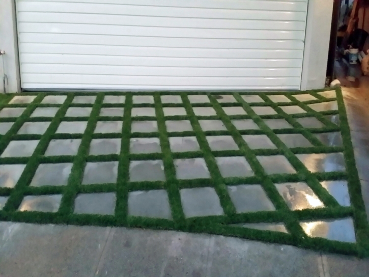 Synthetic Turf Supplier Vaiva Vo, Arizona Landscaping Business, Front Yard Landscaping